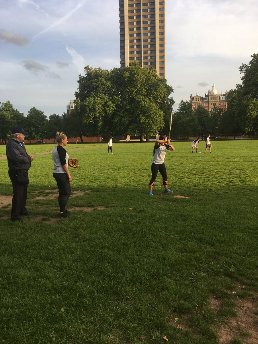 Liz__Knight's tweet photo. Great evening tonight with Hotels League finals , well done to #metlondon @metlondon what a great evening https://t.co/vBO8URu56C