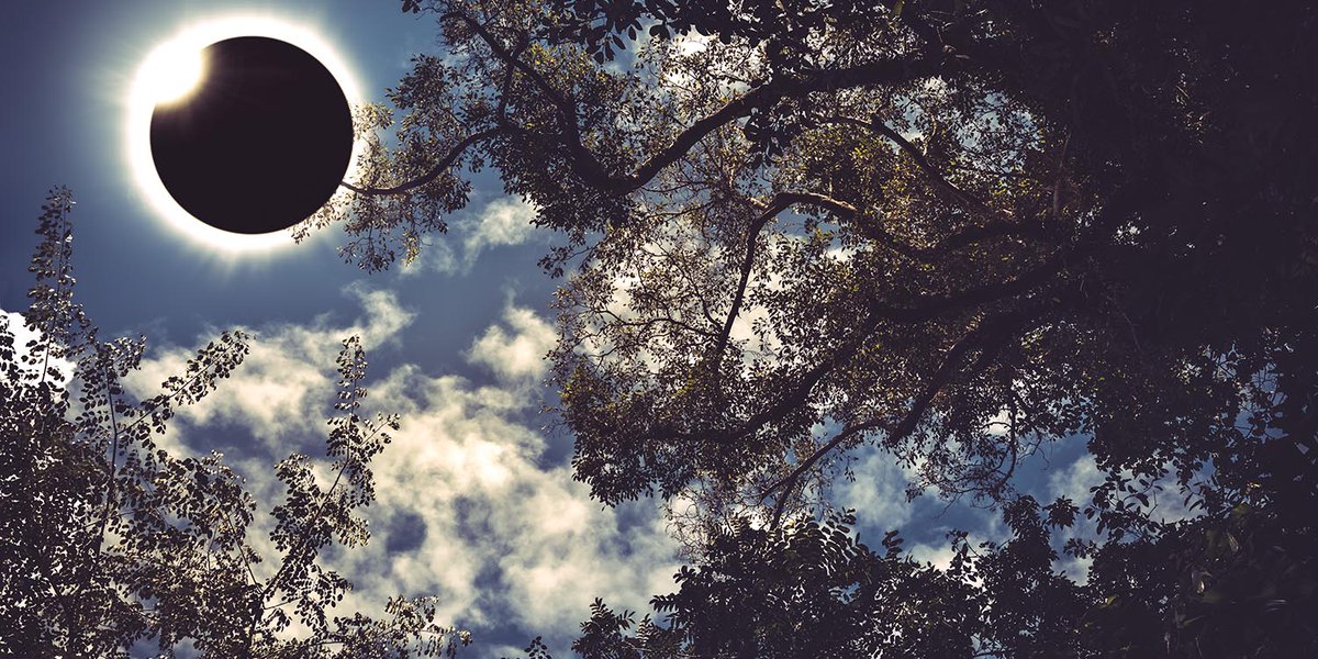 ParthPub's tweet image. 3 things NASA wants you to know for #Eclipse2017 &amp;amp; how they ask social influencers to help! ow.ly/O9wD30etHha