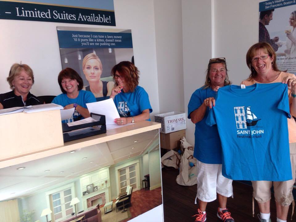 sail_sj's tweet image. Our volunteers are hard at work! A huge THANK YOU to them! #TallShipsSJ #manyhandslightwork
