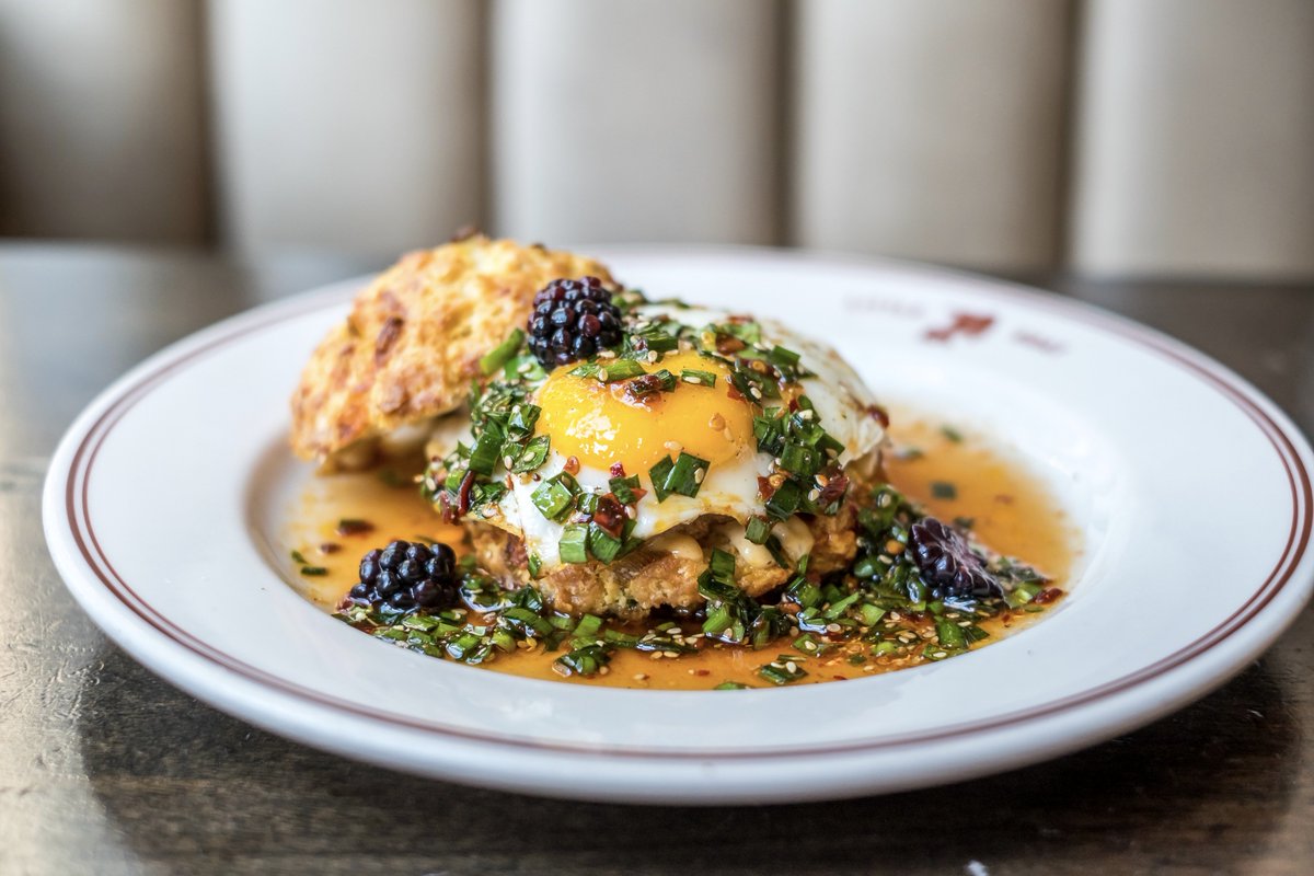 Bring your appetite. This neighborhood is TASTY. cnn.com/travel/article…