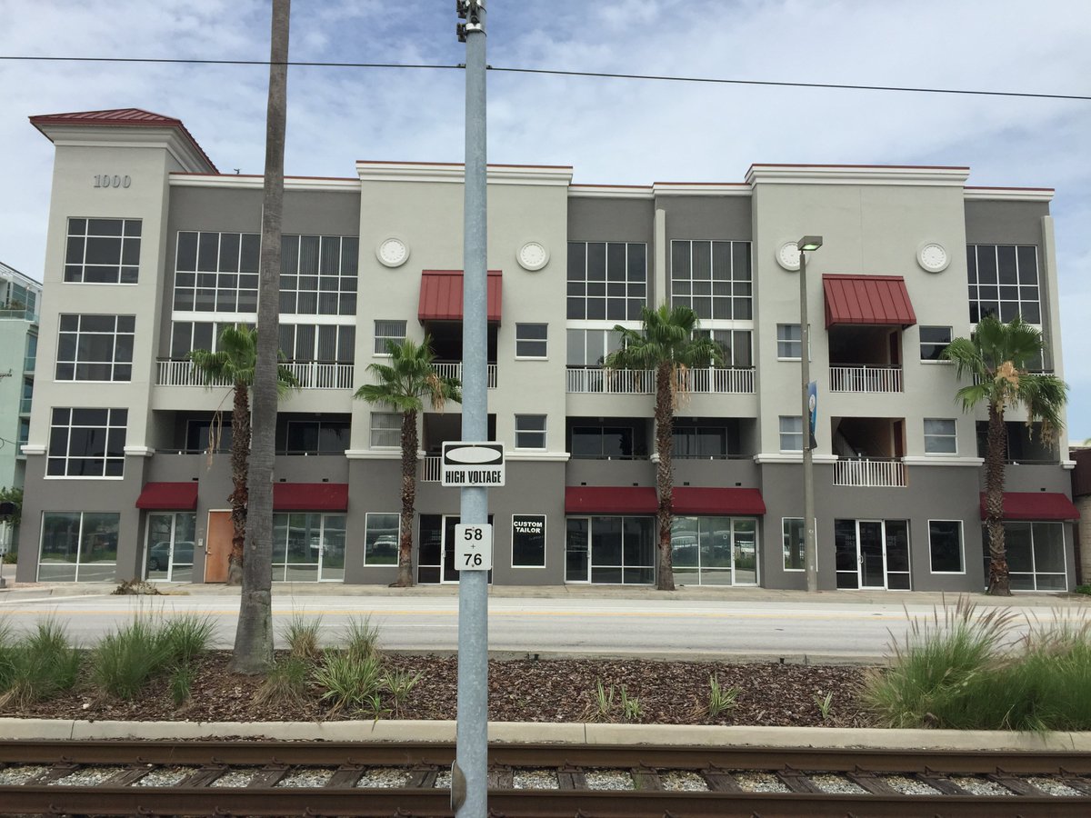 CPRPainting's tweet photo. #TBT @SherwinWilliams #Tampa #painting #commercialrealestate https://t.co/7DkY5wXgYO
