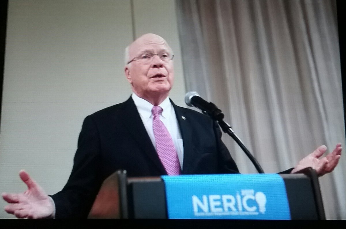 VTGeneticsUVM's tweet photo. Thanks to @SenatorLeahy for speaking at #NERIC2017 and providing encouraging support for #biomedical #research funding! https://t.co/fbV1ghjgbQ