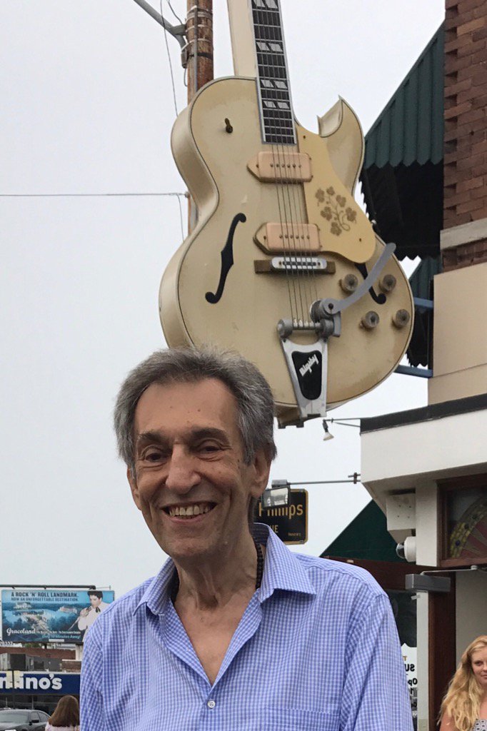 Larry Geller at Sun Studio! Er frisierte den toten Elvis #ElvisWeek17
#Elvisweek2017
<a href="/VisitGraceland/">Graceland</a>
@BILD_Promis