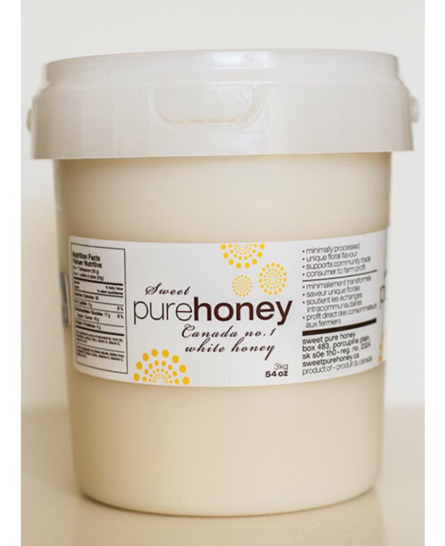 sweetpurehoney's tweet photo. @MarketAtMedalta 4:30-8:30pm I'll have fresh sweet &amp; red clover honey harvested from our #flowhives and 3kg SPH family econo pails. https://t.co/v41ajJWhFM