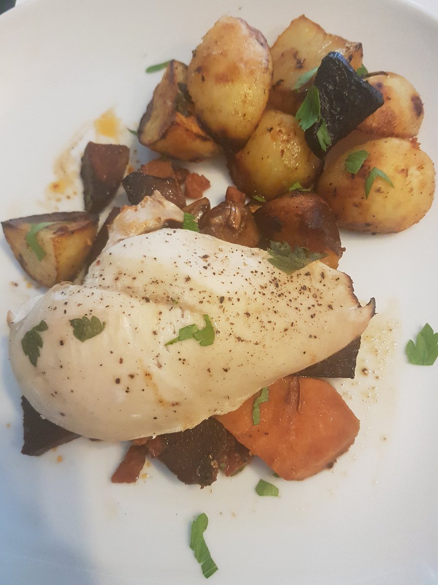 Victoriadenny5's tweet photo. @jamieoliver We have been cooking all week heres todays creations by harvey aged 10 @jamieoliver https://t.co/EVq1M2IQ20