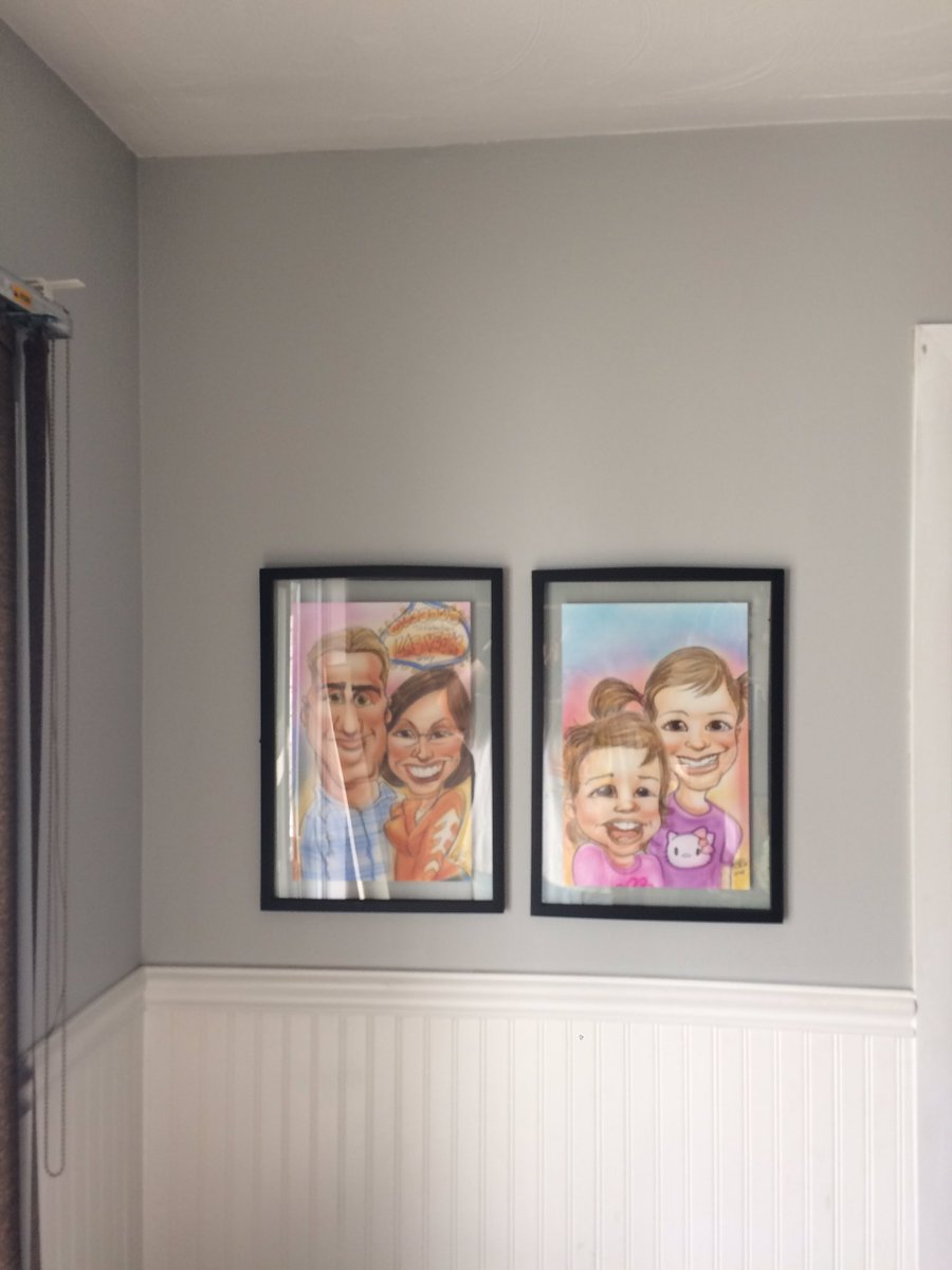 AuthorLMurphy's tweet photo. Done! Only took me four days to do a one day job. Here are some before, primed &amp; after pictures. #ThatWasLong #TooManyOtherThingsToDo https://t.co/rNXoycM77Z