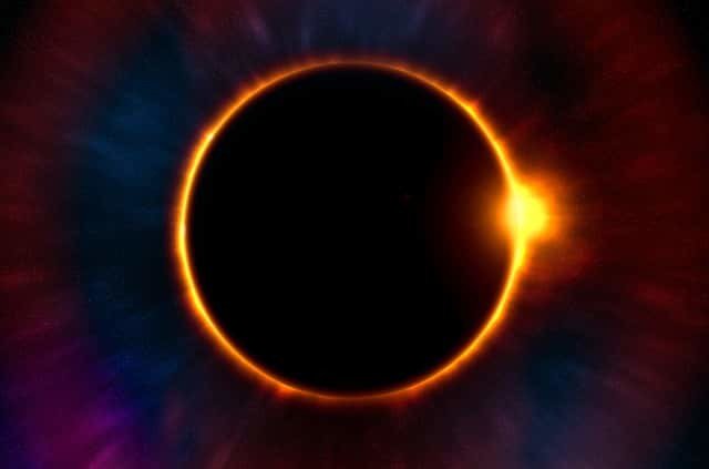 ianleafart's tweet photo. Noelle Neff: How to Photograph the Solar Eclipse https://t.co/nl1IsFu3fC https://t.co/7S2X8fNGow