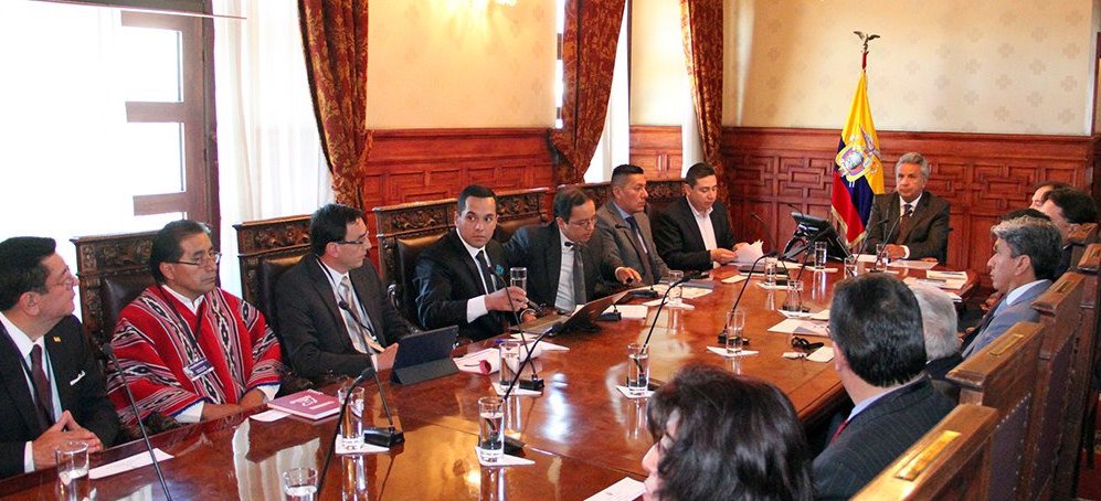 Presidente <a href="/Lenin/">Lenín Moreno</a> Moreno escuchó propuestas de la <a href="/asofipse/">Asofipse</a> para fortalecer la actividad económica en el país » bit.ly/2wkaIcj