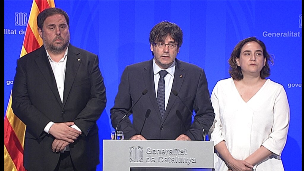 El president <a href="/KRLS/">krls.eth / Carles Puigdemont</a> decreta 3 dies de dol a tot Catalunya amb motiu de l’atemptat terrorista a #Barcelona bit.ly/2fOOs4g