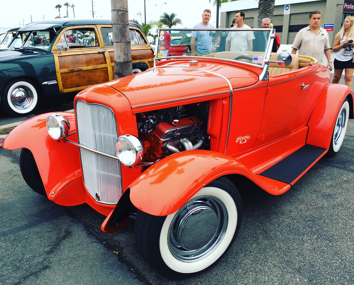donut_derelicts's tweet photo. #donutderelicts #adamsavesonuts #hotrod #hotrods #musclecars #musclecar #shirts #tshirts #hotrodshirts #c10 #classiccar #classiccars https://t.co/GmTIwhA3Go