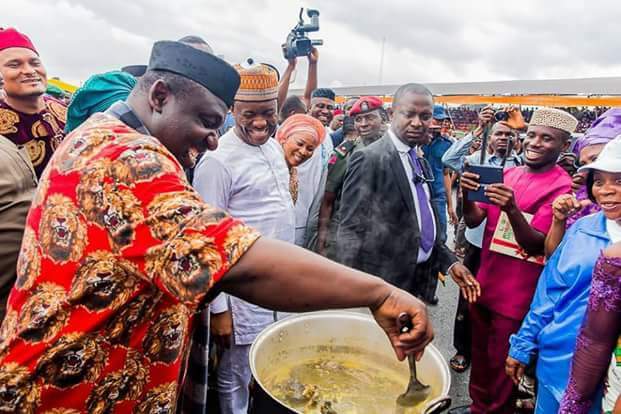 ifeanyicy's tweet image. "Those who sold Imo State as a PROPERTY to OKOROCHA in 2011/2015 should return his MONEY and RICE and RETRIEVE our only HERITAGE..." #SEEWHY