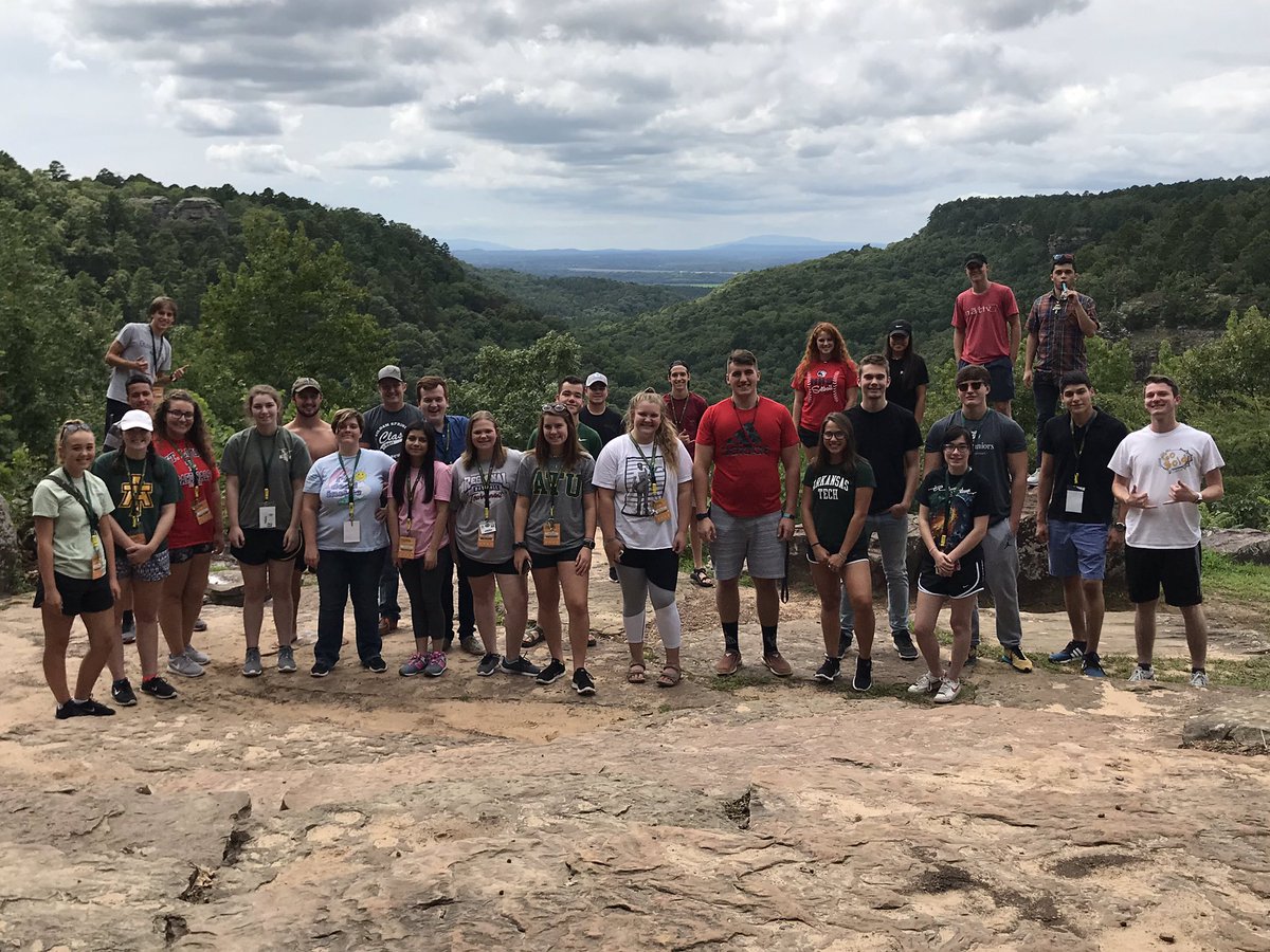 ATUCampusLife's tweet photo. We're so proud of these students for participating in #FLE2017! They're taking initiative before classes even start. #atu #atu21 https://t.co/SgVD6FUfWJ