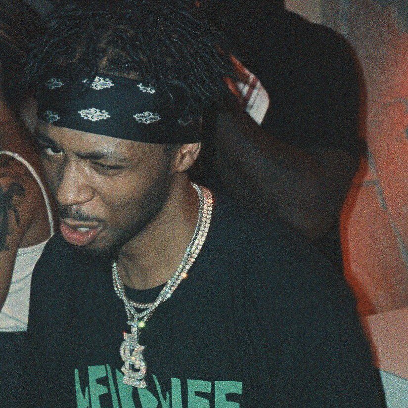 MetroBoomin's tweet photo. ain't no complaints 😉 https://t.co/BXnRnECQvn