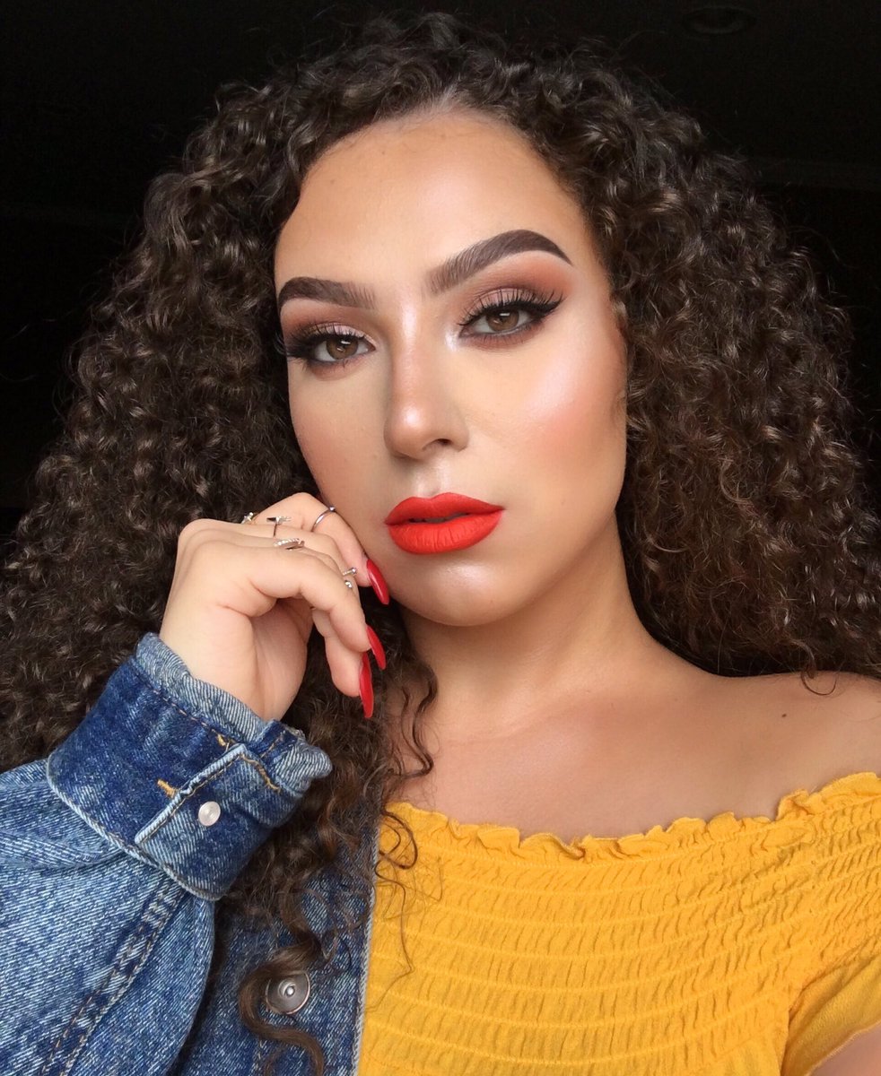 sarandaprapanik's tweet photo. ✨@MorpheBrushes #MorphexJaclynHill Palette @BenefitBeauty #BrowZing 04 &amp; High Brow @houseoflashes Noir Fairy Lashes @ABHcosmetics Spicy Lip https://t.co/7sstrBpGdP