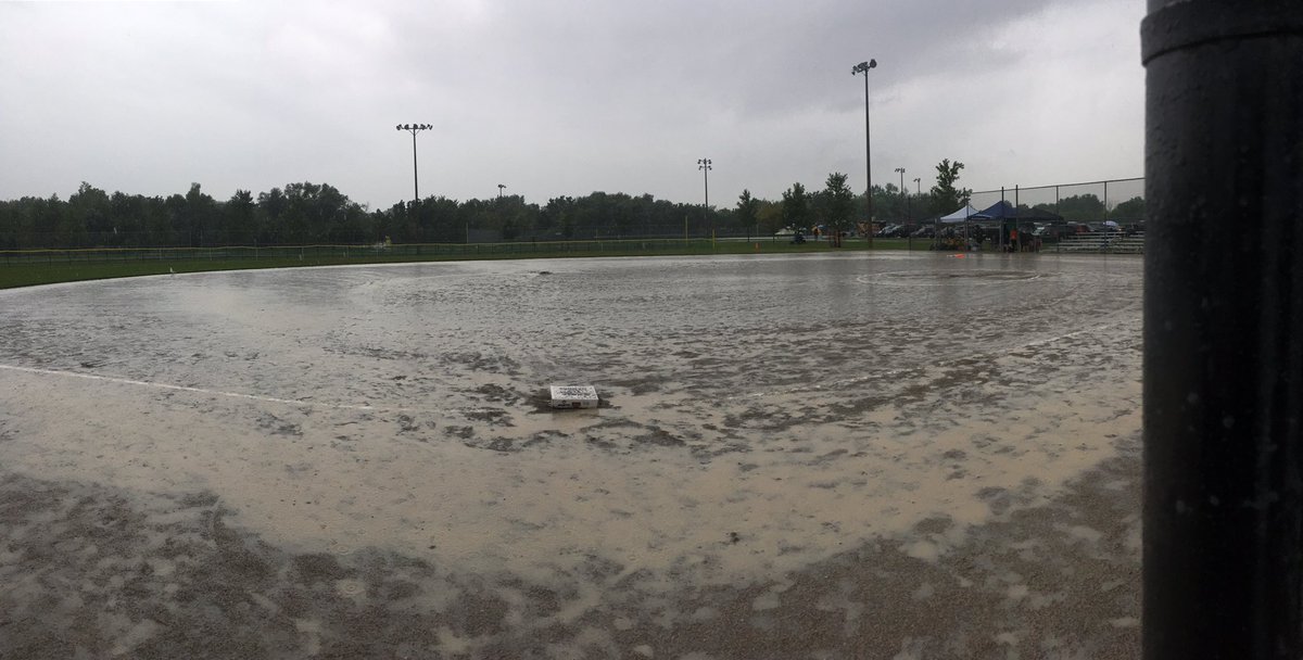 Palm_Marlins's tweet photo. Slight rain delay at the #U14Nationals #FishareJumping https://t.co/BQjjCf1KWV