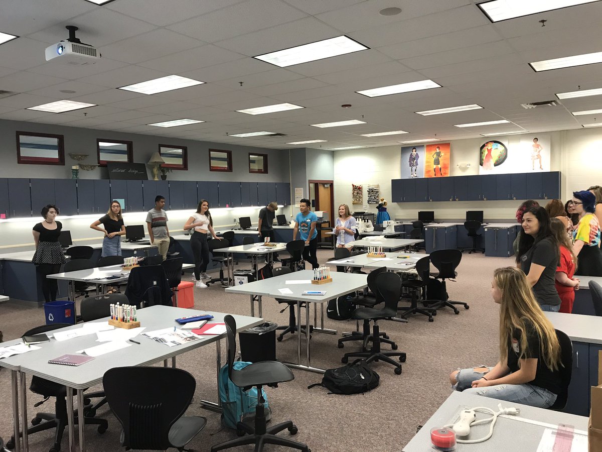 MrsPotterIC's tweet photo. A great first day getting to know each other and seeing what we are going to do in design classes! #OPSfirstday https://t.co/yRWI2cMyRT
