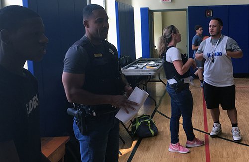 RISEtoWIN's tweet photo. Week 9 of Building Bridges Through Basketball with youth &amp; police in Chicago: https://t.co/JeHmewrLif #RISEtoWIN #TeamJrNBA #ULBoysGirlsClub https://t.co/kdmfrjubde