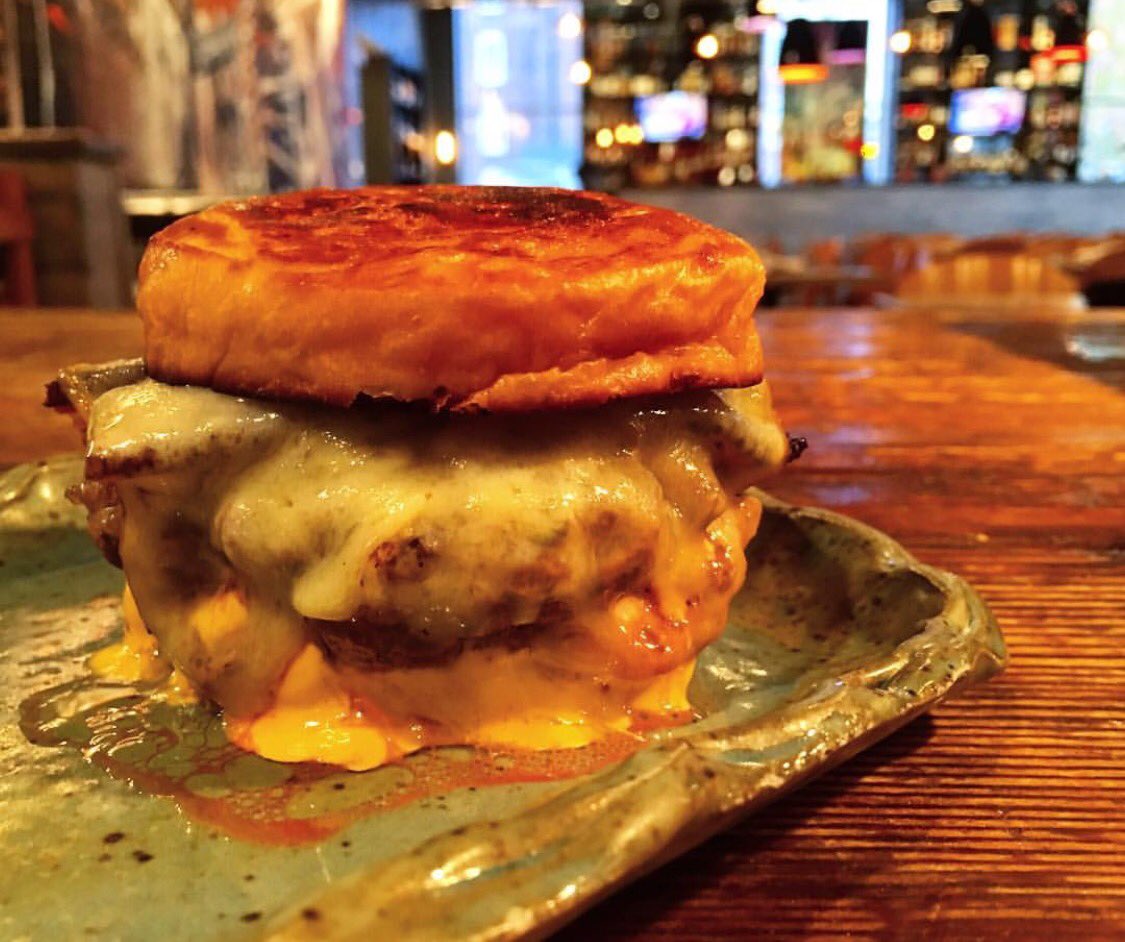 That burger tho. 🍔👌