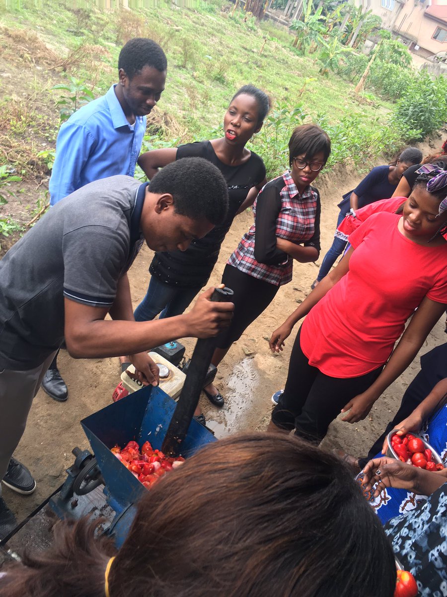 LittleDrops2017's tweet photo. Last week, the team went on a visit to the Bethesda home for the blind where they cooked lunch and interacted with the students. https://t.co/M7KVuAWYz7