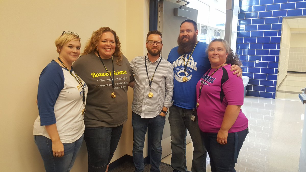 BHSFahey's tweet photo. 5 Awesome teachers starting off the year with a golden compass as they continue to navigate to excellence! @boswellhs #BOS360 https://t.co/XKwh62C7o7