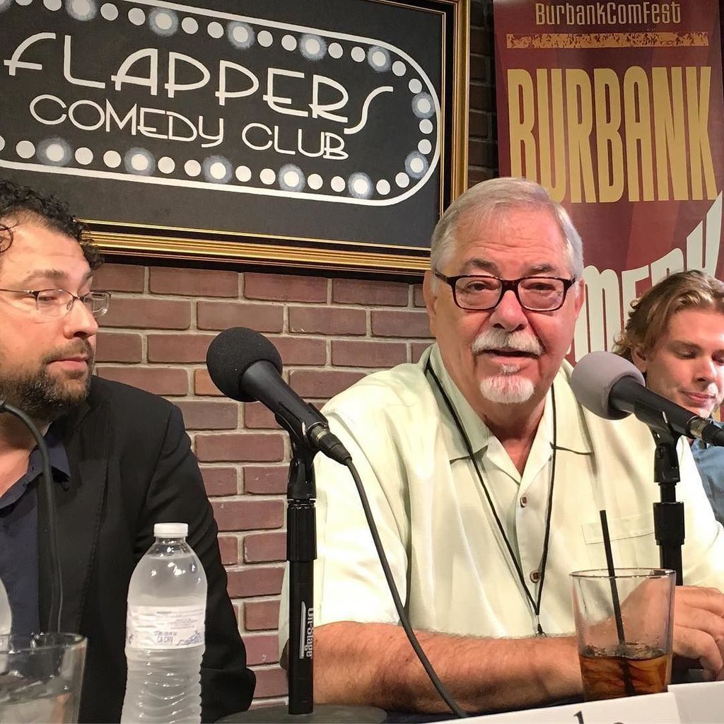 FlappersComedy's tweet photo. Chris Dipetta of The Punchline discusses the ins and outs of managing comedians. #ManagerPanel @burbank comfiest @… https://t.co/xtaK0QpxsF https://t.co/8PpIFwUZ5a