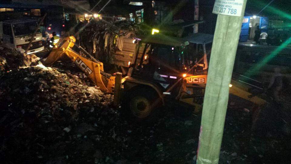 MikeSonko's tweet image. For Nairobi to be as clean as Kigali we have to work day &amp;amp; night &amp;amp; come up with environmental policies that'll be followed by all Nairobians