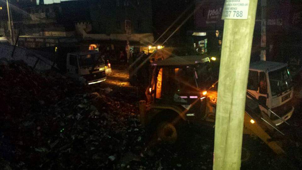 MikeSonko's tweet image. For Nairobi to be as clean as Kigali we have to work day &amp;amp; night &amp;amp; come up with environmental policies that'll be followed by all Nairobians