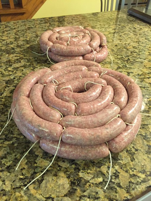 Homemade sausage. Please insert dirty comments below 🙃 #sausagefest #ImItalian https://t.co/dk4MzjTK<a href="/tag/sausagefest"class="tags"><span>#sausagefest</span></a><a href="/tag/imitalian"class="tags"><span>#imitalian</span></a>
