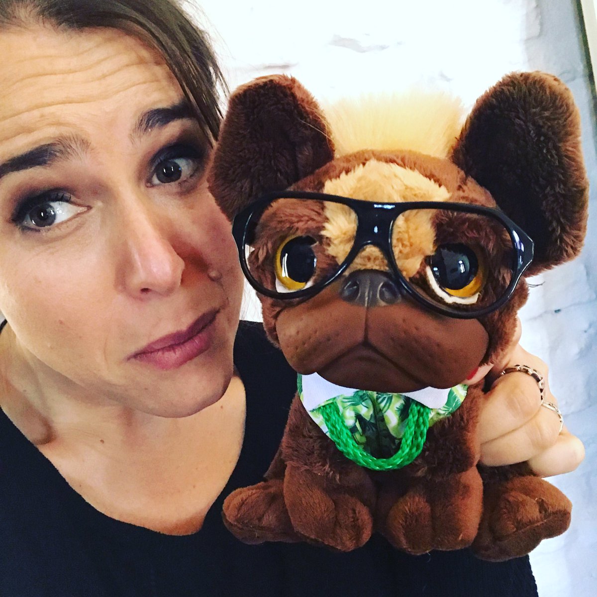 mguinzburg's tweet photo. Gran regalo para el #díadelniño ! Los #trendydogs . Igual este creo q me lo quedo! Pero ustedes no hagan como yo y regálenlo! @trendydogses https://t.co/Zyf6cklooG