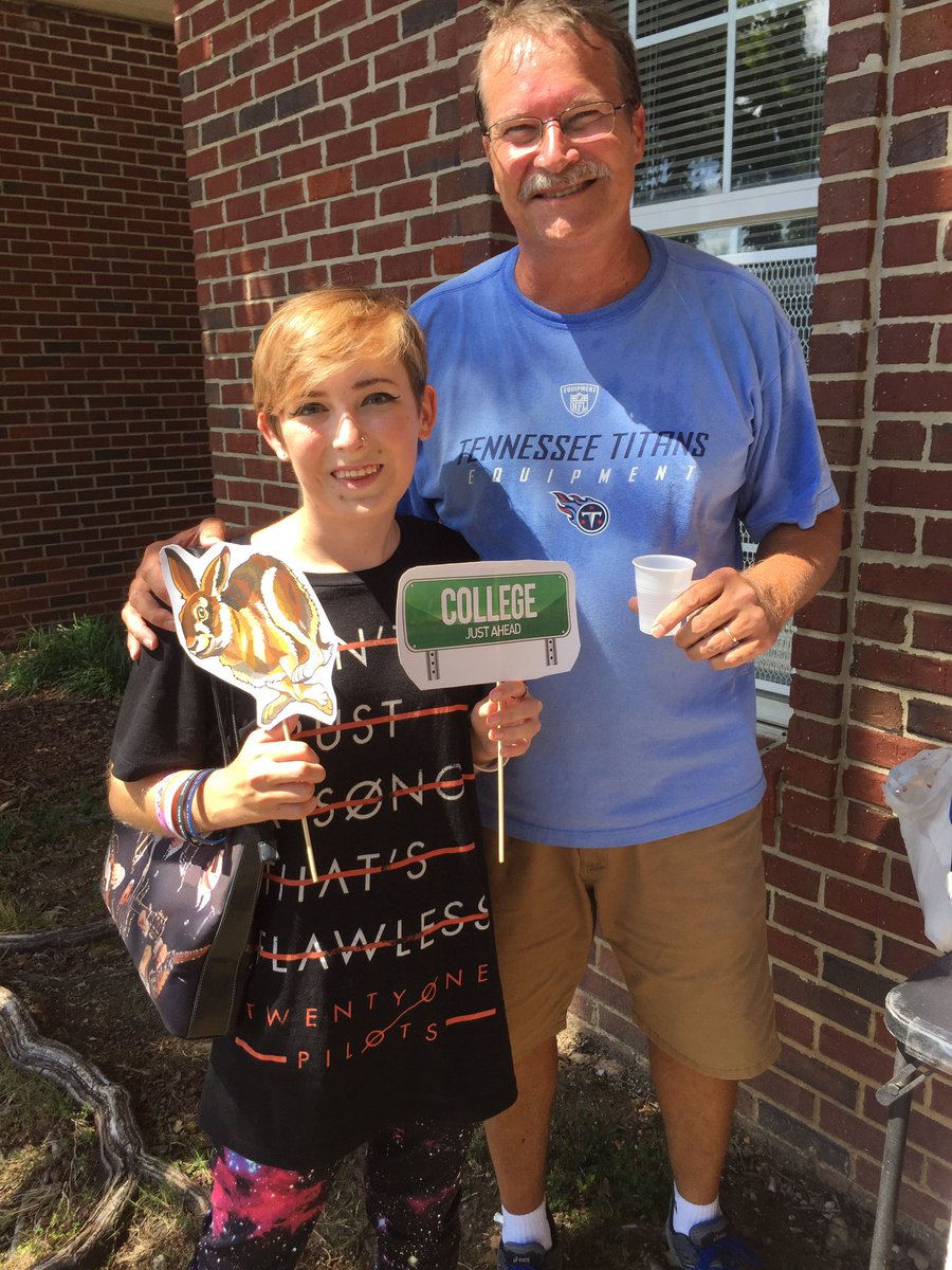 cubedliving's tweet photo. Done moving in. Now time to relax. #UTCMoveIn #GetCubed https://t.co/Mido9s5hgd
