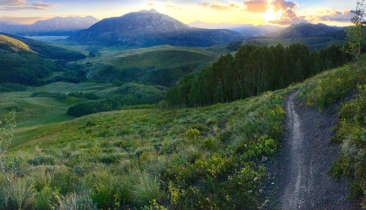 BrianBarker's tweet photo. Rode my favorite trail near my home after work last night. Grateful for solitude, my health, and for living in #CrestedButte @VisitGCB #cowx https://t.co/V1VJXuLUIY