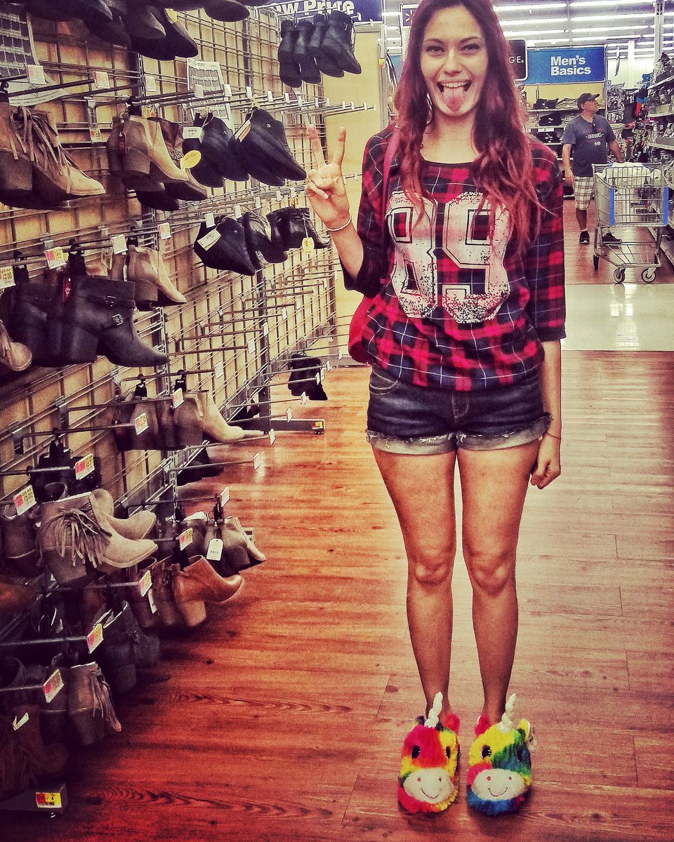 FacelessWarlock's tweet photo. I chose footwear for work))#unicorns #footwear #usa https://t.co/tWuzY2nL8J