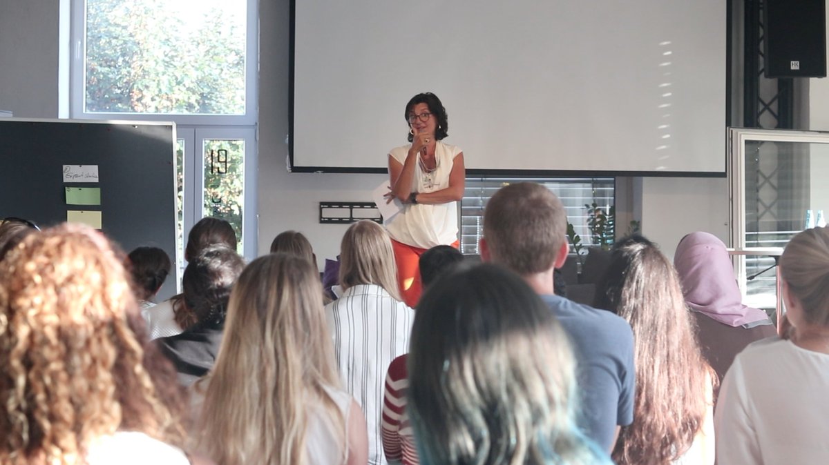 Alev (@alevcanoglu) on Twitter photo Regina Mehler amazing us with her talk on personal branding and public speaking at the <a href="/FTL_Munich/">Female Tech Leaders</a> Public Speaking Workshop <a href="/WomenSpeaker/">Women Speaker Foundation</a> Regina Mehler amazing us with her talk on personal branding and public speaking at the <a href="/FTL_Munich/">Female Tech Leaders</a> Public Speaking Workshop <a href="/WomenSpeaker/">Women Speaker Foundation</a>