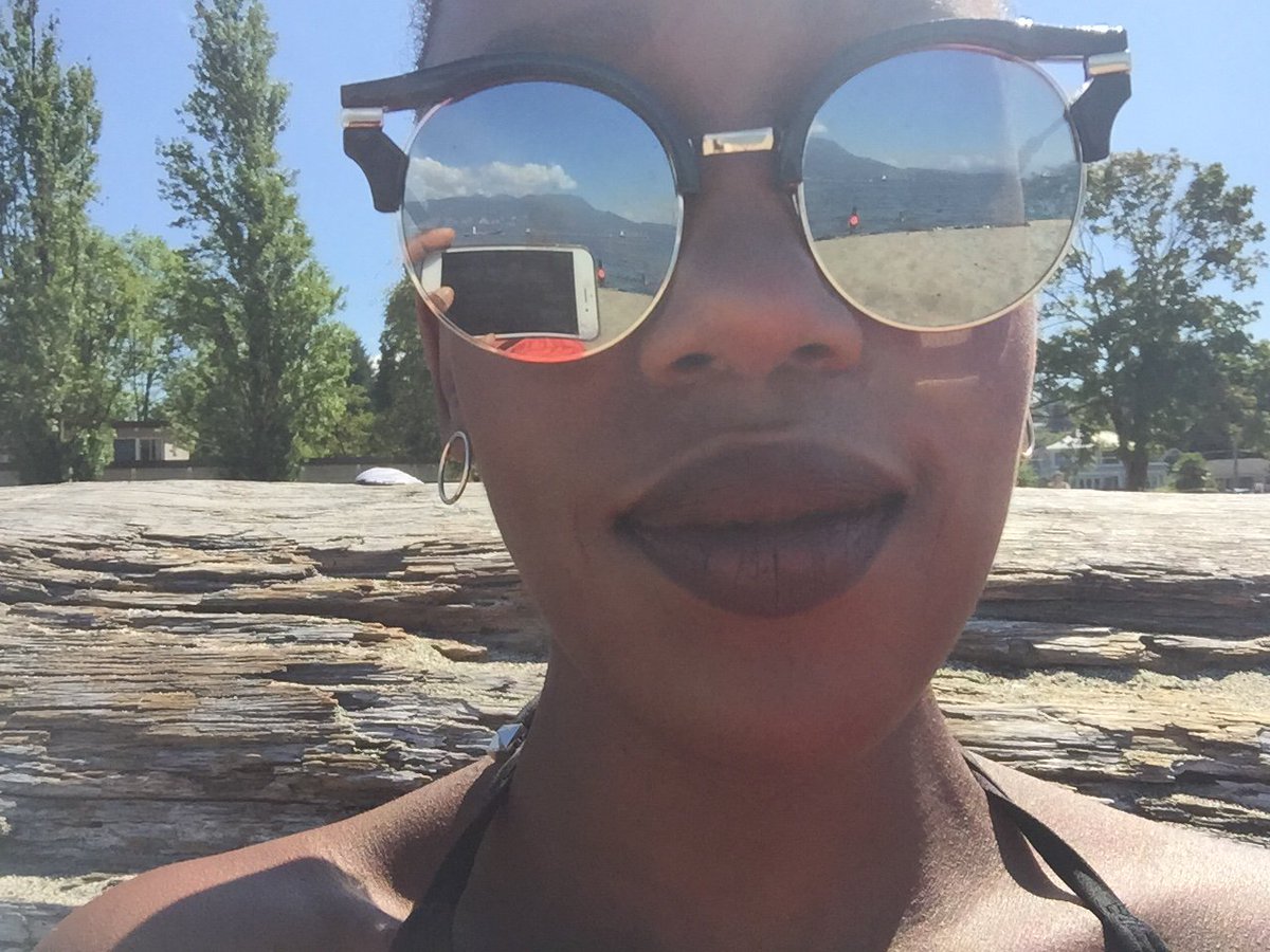 RukiyaBernard's tweet photo. #vancouver you so beautiful #beachday #yvr https://t.co/wgB2ePOdnw