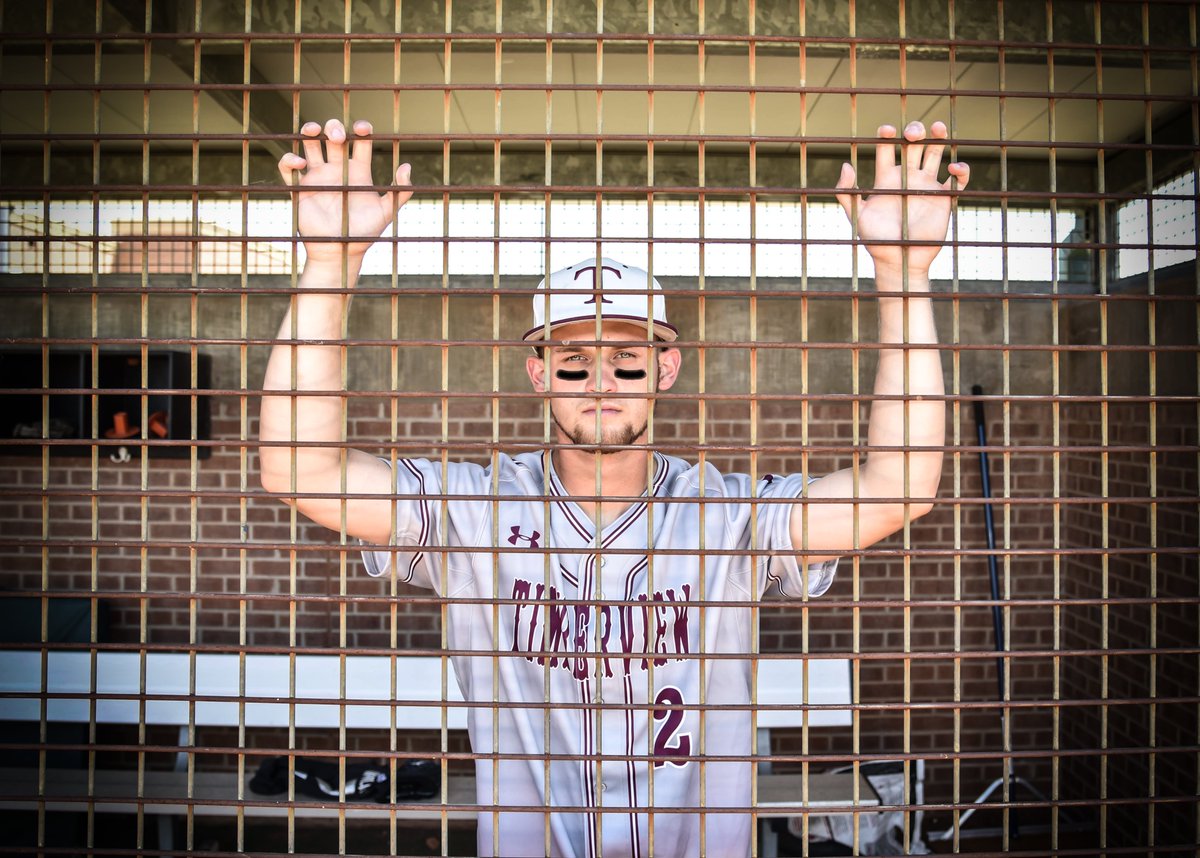 maddsportsphoto's tweet photo. Mr. GQ is in the house... @ZekeKuyawa #senior2017 #climages #timberviewfootball https://t.co/VkMrWqX1Zp