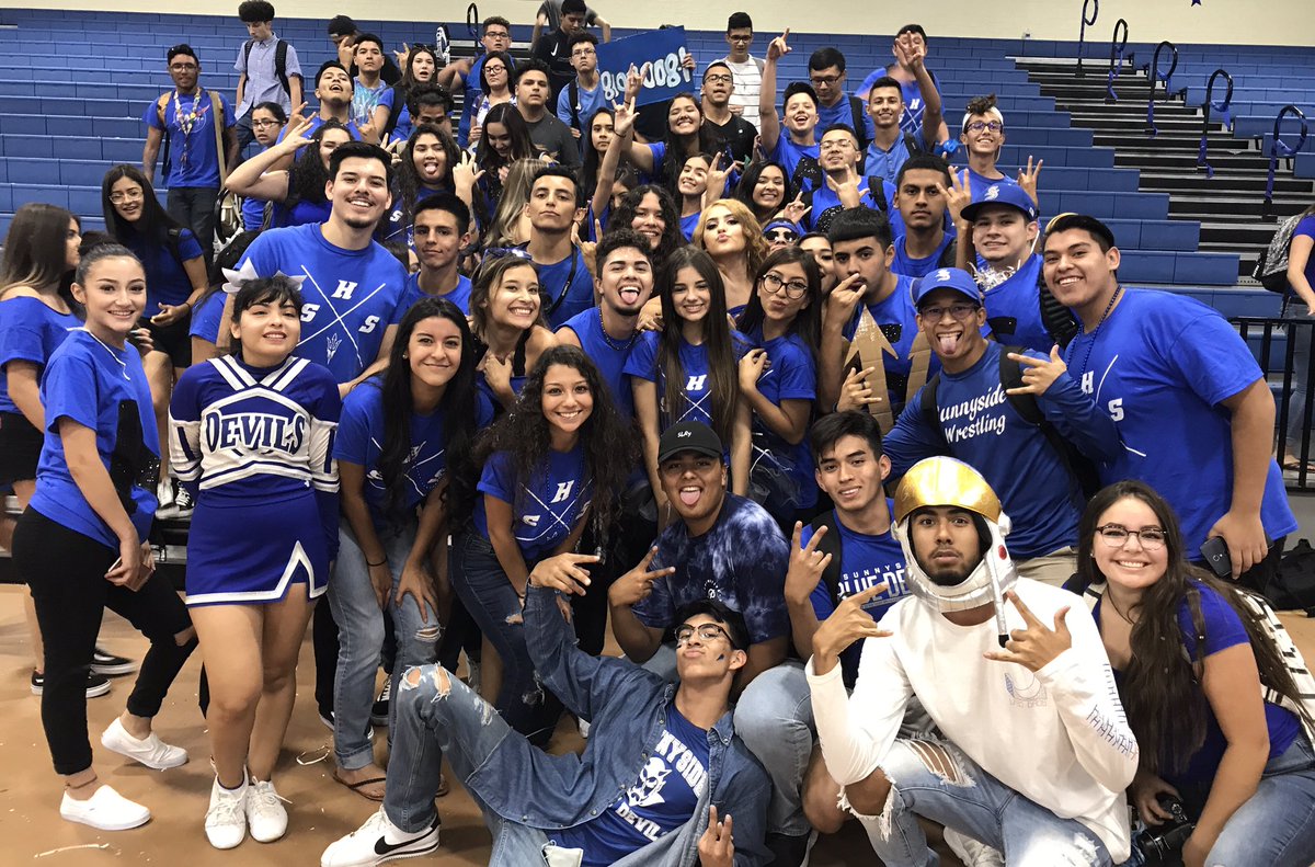 SHS2018class's tweet photo. FIRST PEP WAS A SUCCESS! LETS GO CLASS OF 2018! https://t.co/WytamjwkPg