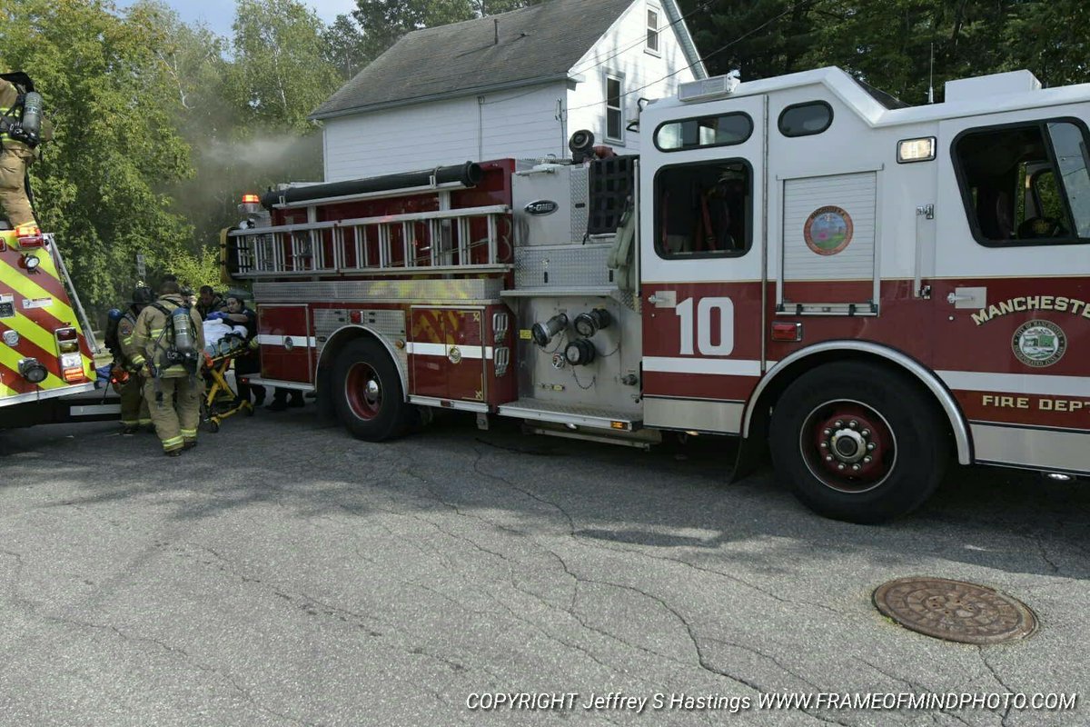 Very proud <a href="/ManchesterFD/">Manchester Fire Dept</a> efforts today at a house fire on Pennsylvania Ave! Aggressive fire attack, knockdown and rescue saved a mans life!