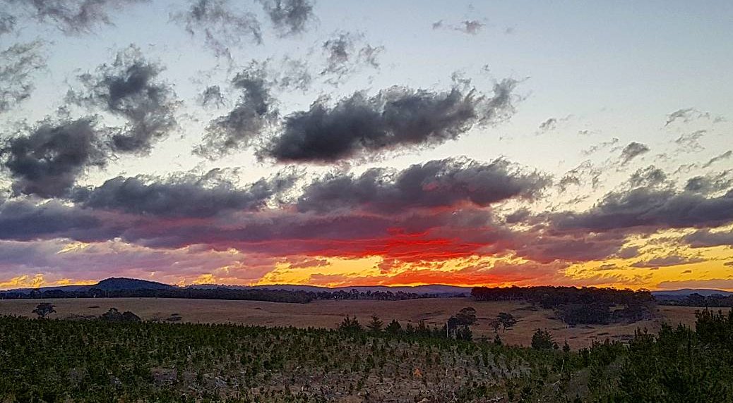 Thursday's sunset🌄 <a href="/WINNEWS_CW/">WIN News Central West</a> <a href="/ChasinSunPhotos/">chasingthesunphotos</a> @PRIME7NewsCW <a href="/lithgowmercury/">Lithgow Mercury</a> <a href="/AussiePhoto1/">Aussie Photographers</a> <a href="/LithgowNSW/">Greater Lithgow</a> <a href="/Aussiediscovery/">Australia</a> <a href="/7NewsSydney/">7NEWS Sydney</a>