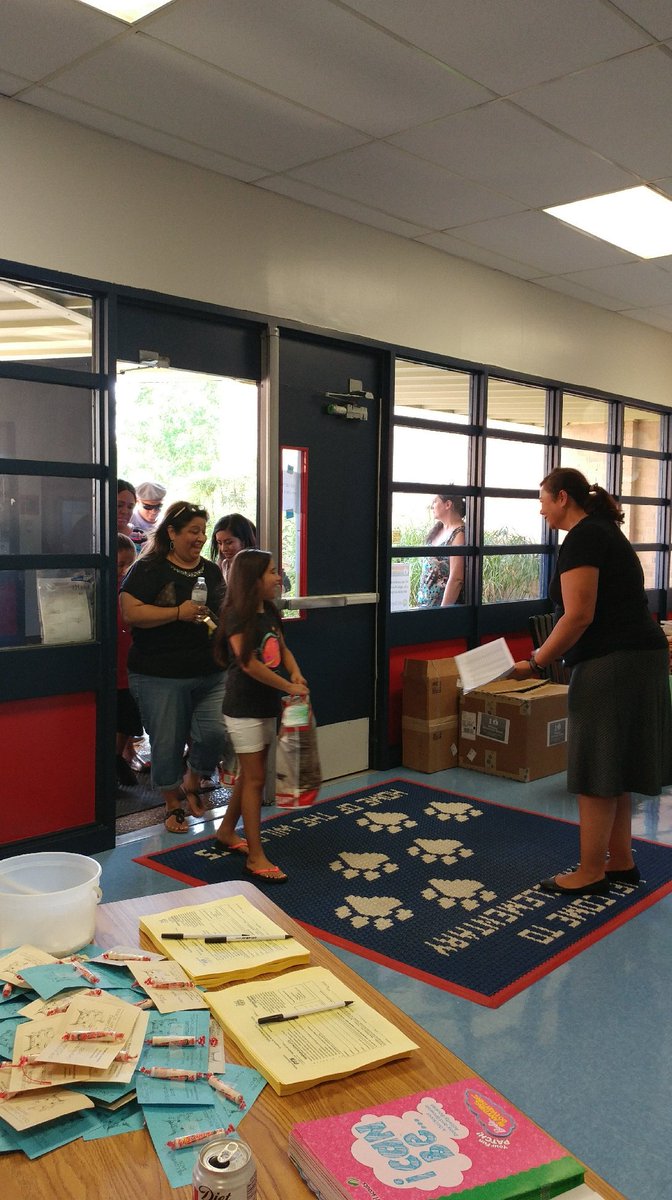 angekinspired's tweet photo. Meeting this year Williams Wildcats ! Exciting new year!! #AISDproud #WilliamsProud @AISDSupt #AISDGotTalent #AISDGot❤ https://t.co/nW2u6eKUcS