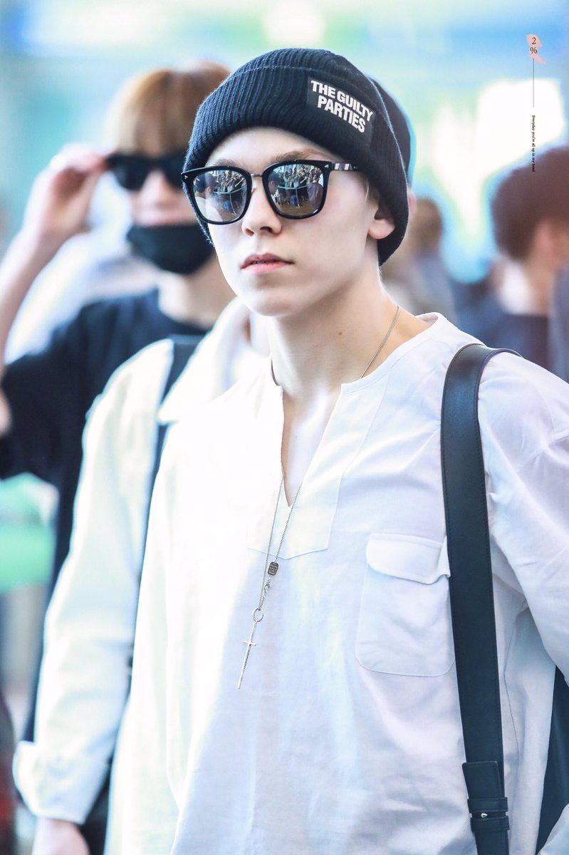 vrnpics's tweet photo. Dad

#버논 #VERNON #한솔 #SEVENTEEN 📷 2% https://t.co/GM91yMPf3G