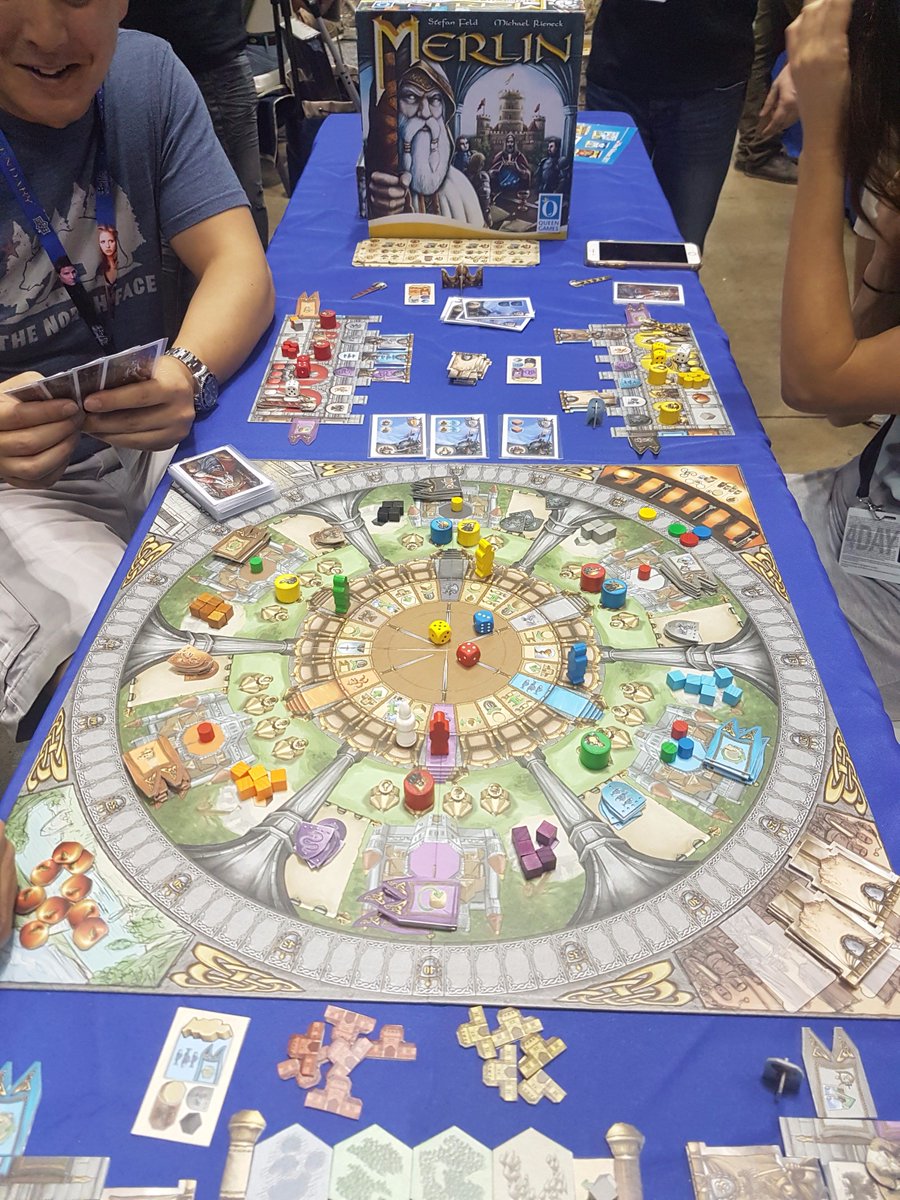 Ulrich @ Queen Games tweet media