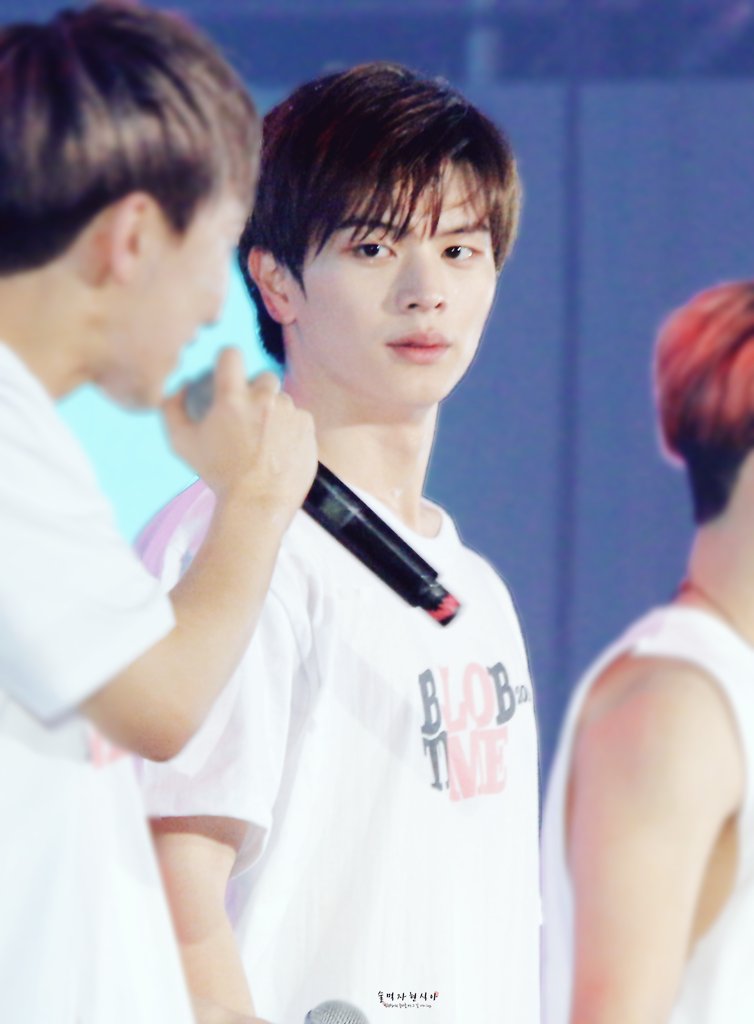 갤러리 뒤적거리다가..
성재 너무 잘생겼어..
안흔한 95년생의 아우라💦❤

#육성재 #성재 
<a href="/BTOB_6SJ/">육성재</a>