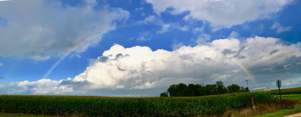 One more great rainbow shot south of #rochmn this afternoon. Courtesy <a href="/jcskifter/">James Skifter</a> #mnwx #Rainbow