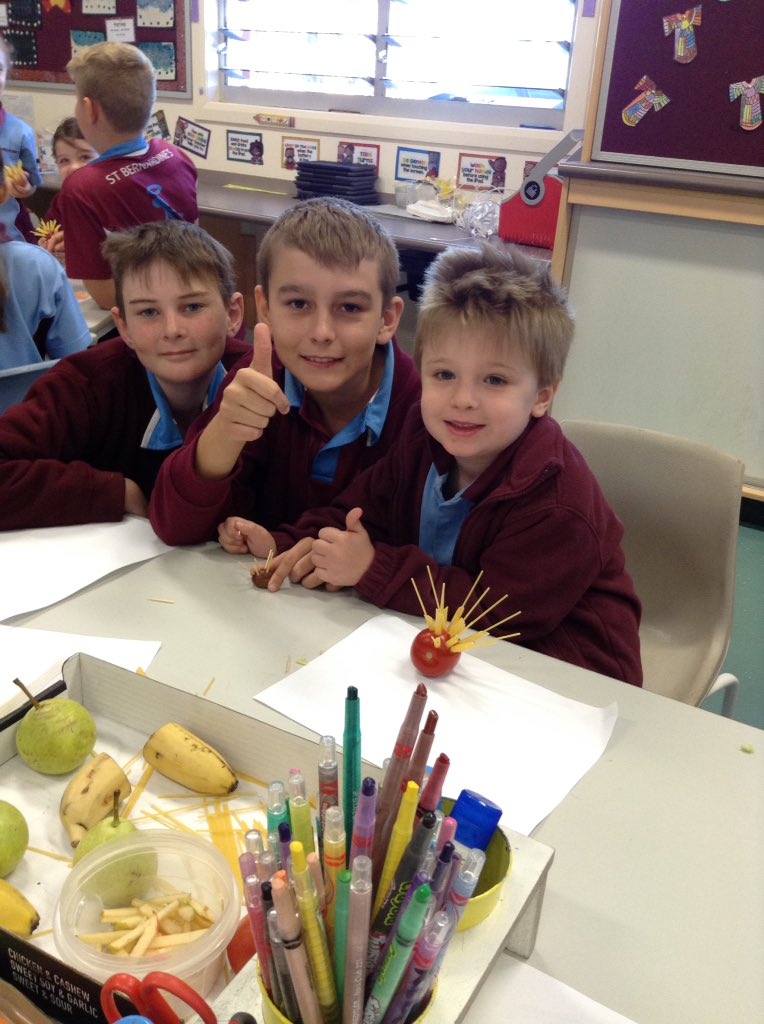 Year62017's tweet photo. Year 6 are helping out the preps with their learning this morning 😊 https://t.co/0J7gvA6mvn