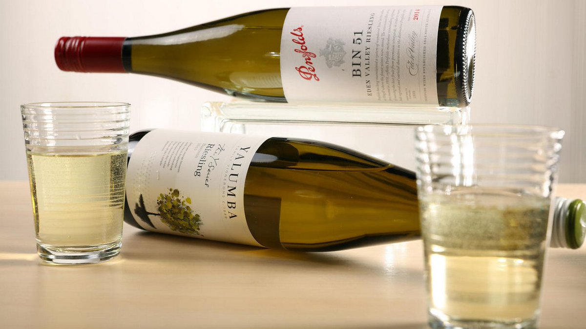 Don't think #AustralianWine is all about #Shiraz. Check out their #Reisling. #wine #winetasting #winemaking trib.in/2wTcqPX