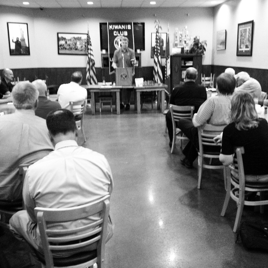 Kiwanis_NLR's tweet photo. @SlaterMoJoe, you are the coolest big guy! Thanks for visiting @Kiwanis_NLR! Go see him @CorkysLR_NLR #kiwanisofnlr #probasketballplayer https://t.co/nGLcyb4S41
