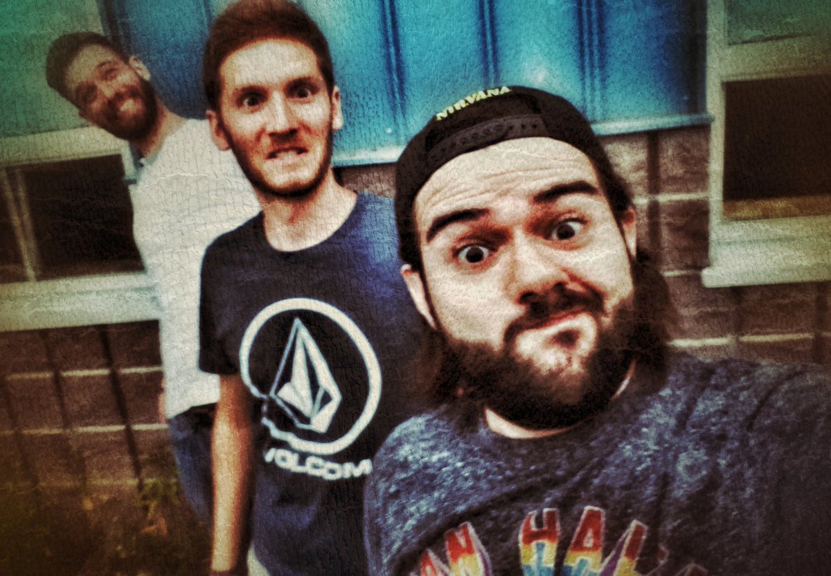 dancingonfireCA's tweet photo. Takin' a break at the jam space! #dancingonfire #dof2017 #jammin #RockBand #bluesrock #rockon #stuff #awesomeness #ottawarock https://t.co/UMGftJElPC
