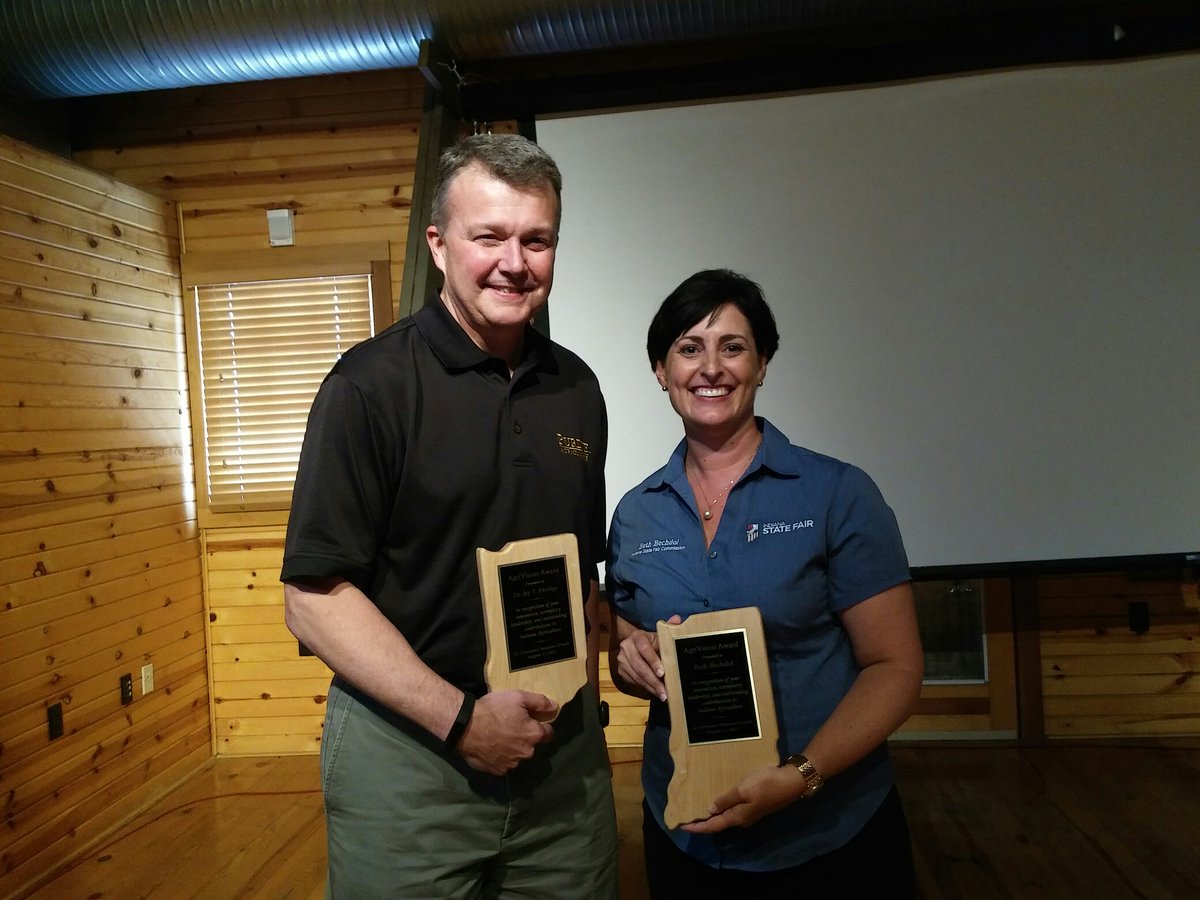 JayAkridge's tweet image. Honored and humbled to receive Indiana Lt. Gov's 2017 AgriVision Award with friend and colleague Beth Bechdol! @LGSuzanneCrouch @ISDAgov