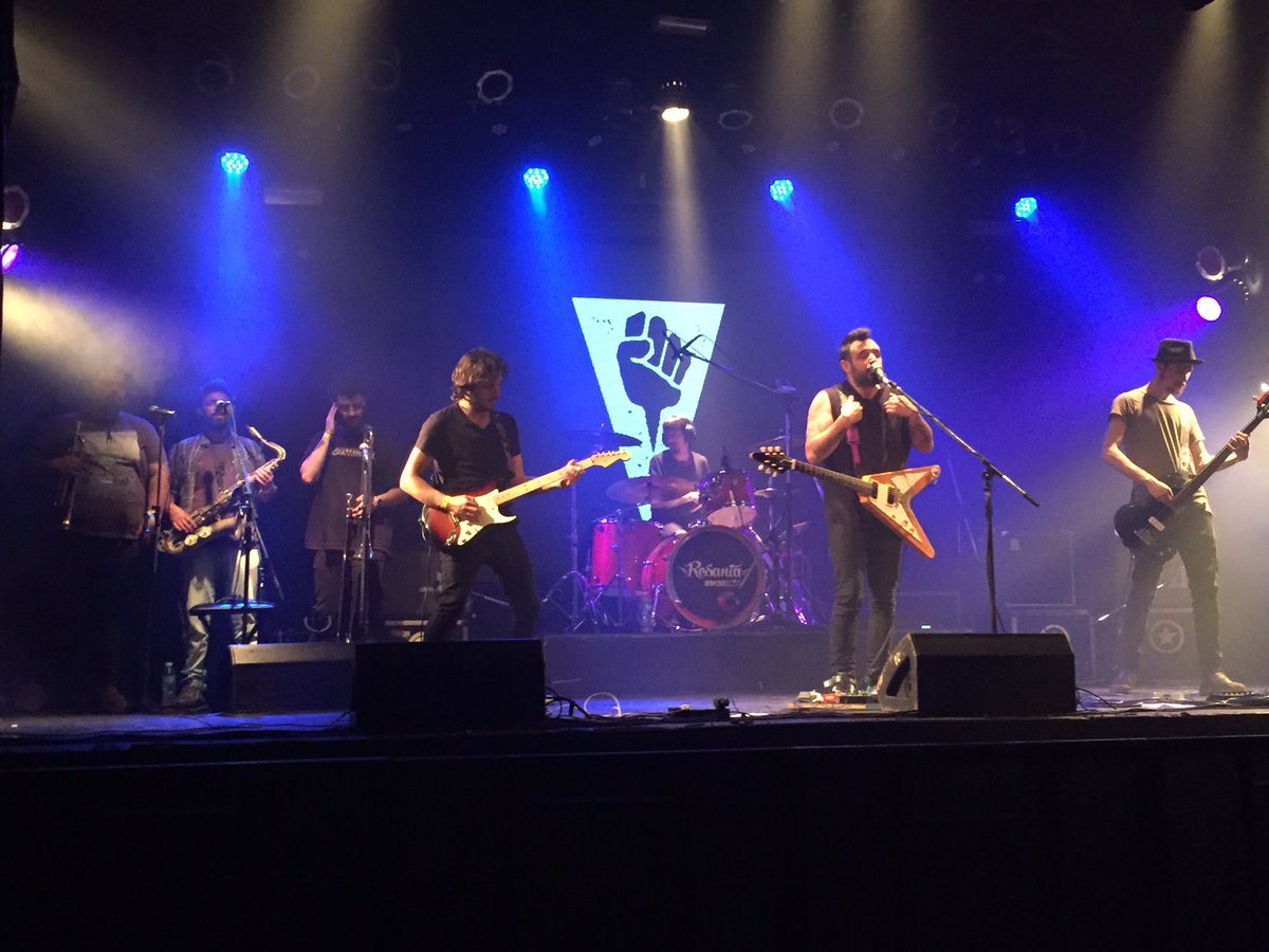 MusicalizandoOK's tweet photo. @PatagoniaReV hizo un gran show en @TheRoxyArg!
Tremenda banda, recomendable para escuchar! https://t.co/9dZ8jX1jZd
