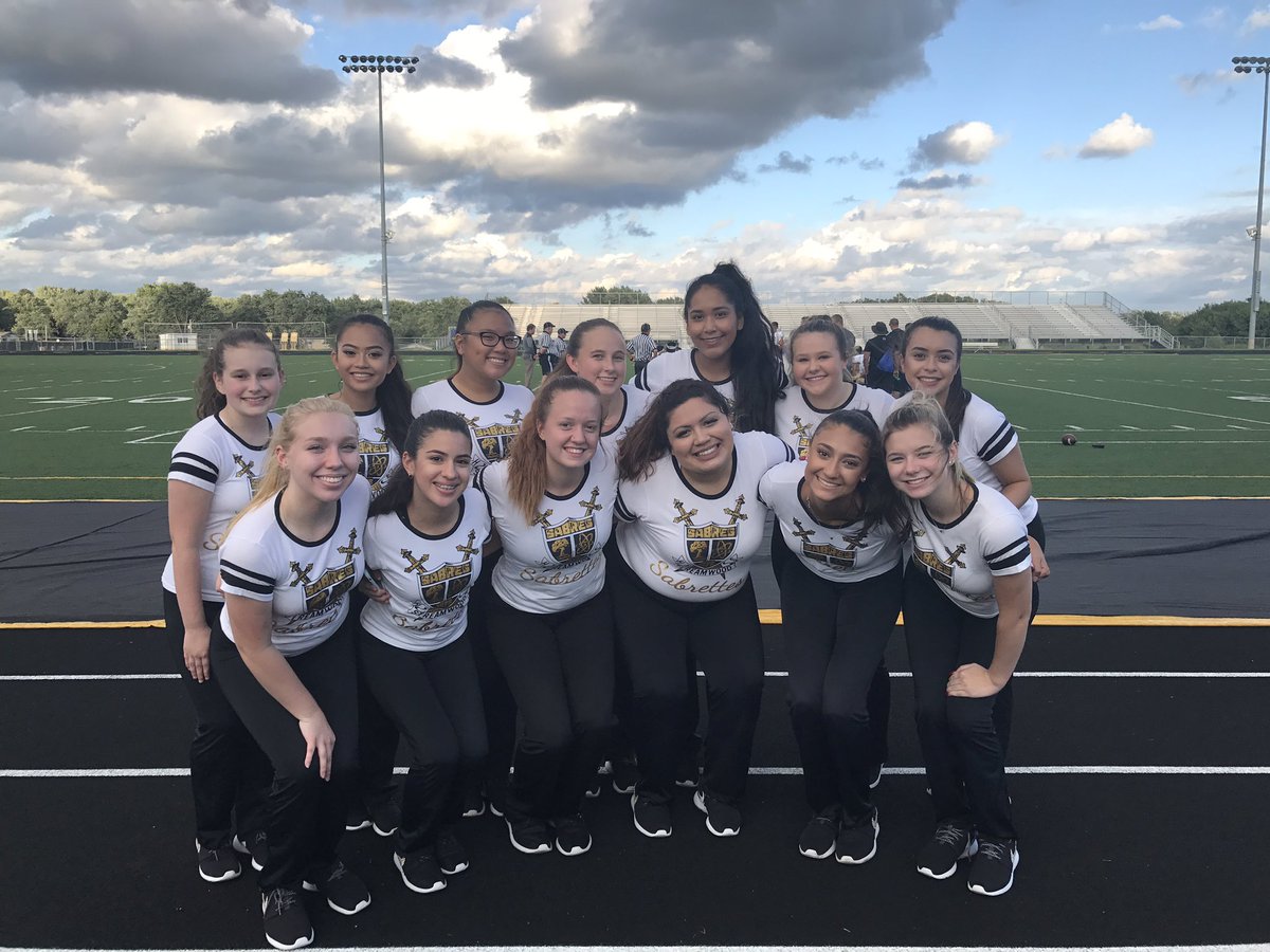 SHS_Sabrettes's tweet photo. First performance of the season at the Black and Gold game! 💛⚔️🖤 https://t.co/9gIXrRulf4